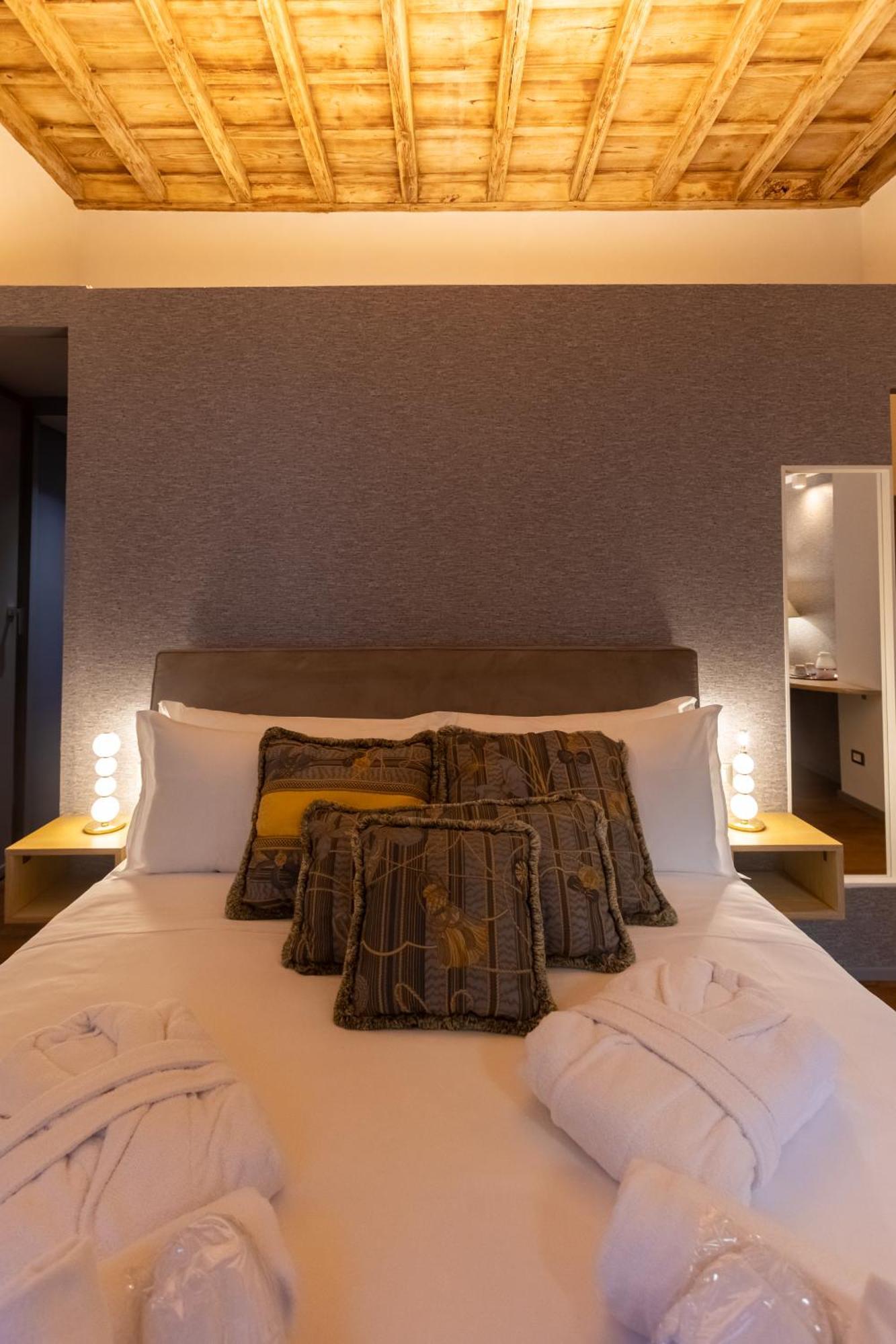 Fontana Di Trevi Roma Luxury Suite Dış mekan fotoğraf